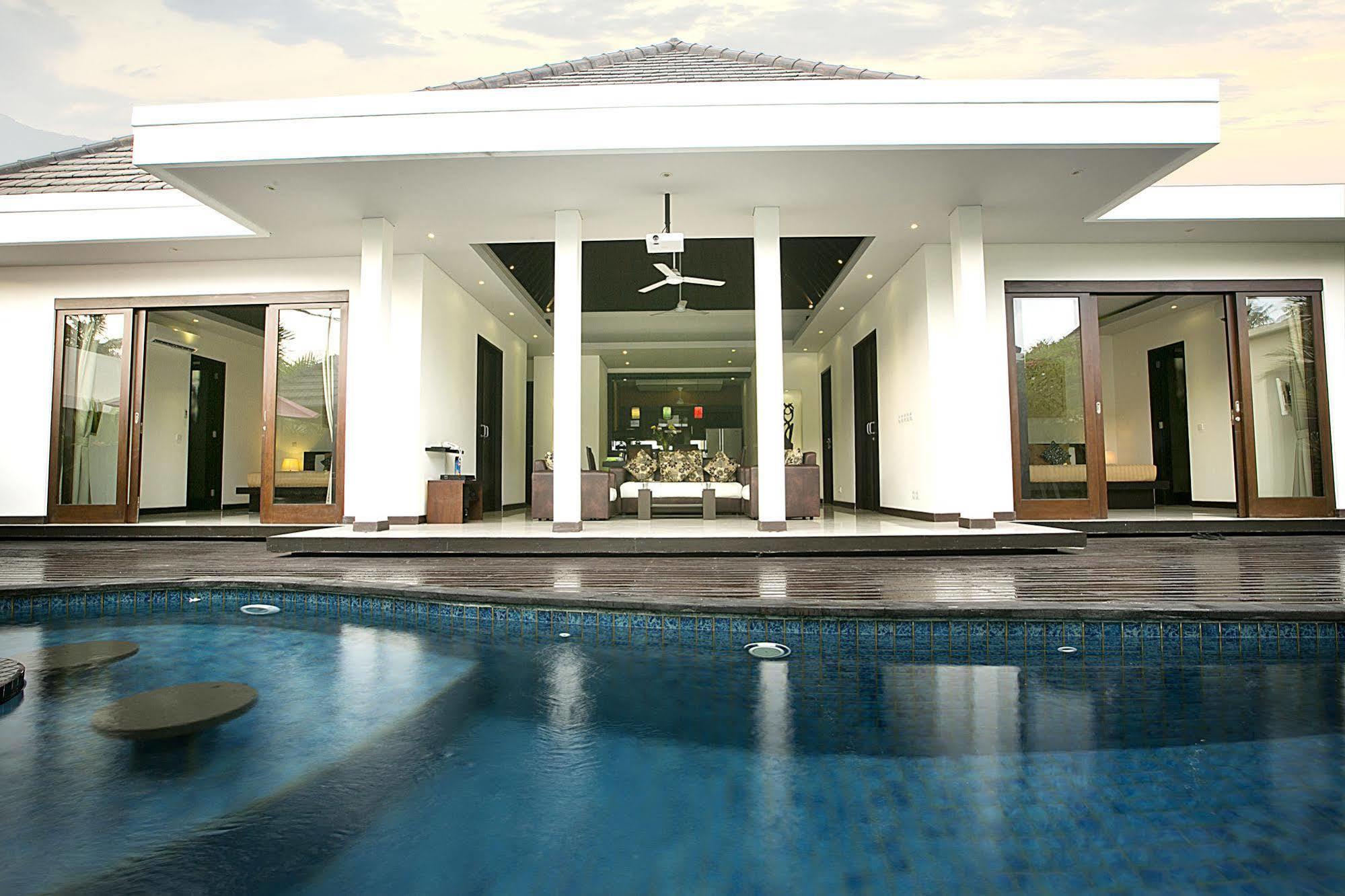 D&G Villas Nusa Dua Kültér fotó